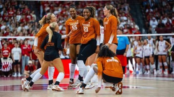 Bears receive No. 4 seed for D-I state volleyball | News, Sports, Jobs