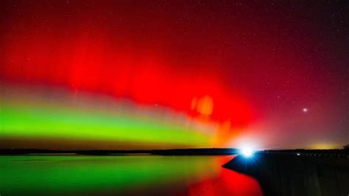 'Absolute joy' as Southern Lights dazzle South Island sky