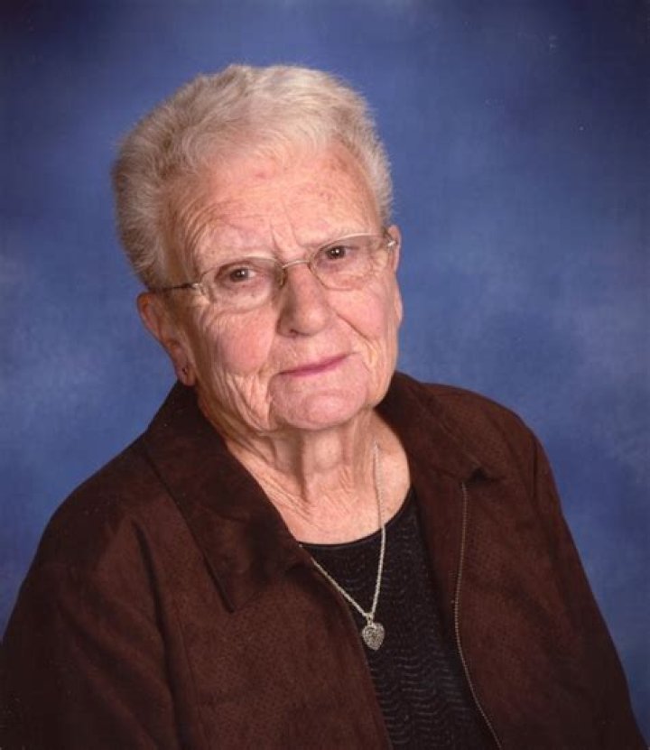 Gina Snell Obituary, Minnesota, Hopkins North Junior High Teacher Has Sadly Passed Away