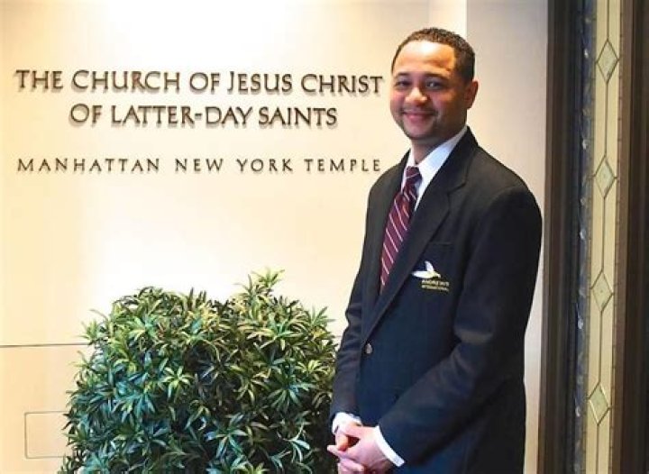 New York security guard drawn to LDS Church after working outside the Manhattan Temple