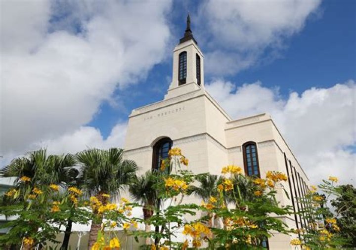 See photographs of the Okinawa Japan Temple dedication